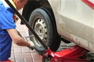 双清附近拖车24小时服务热线电话