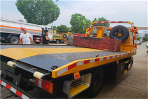 双清附近拖车电话号码服务